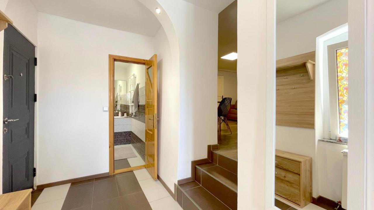 Well Prettyplaces Apartment 001 Brasov Exterior photo