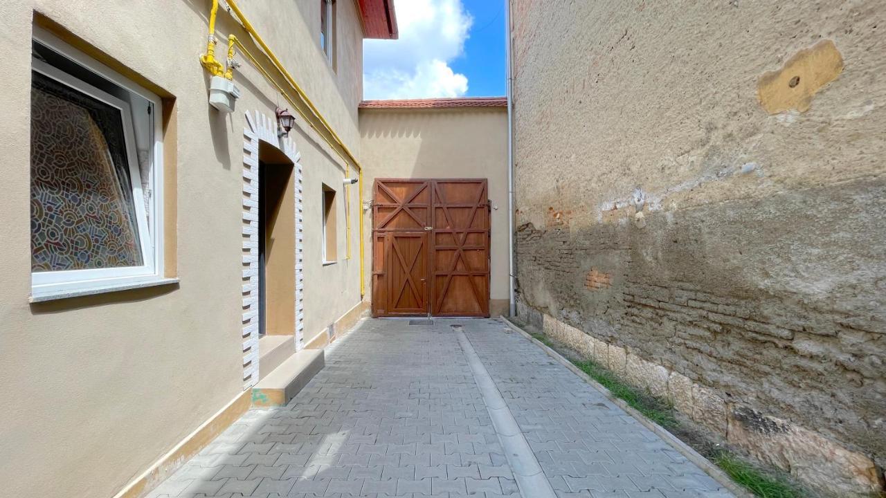 Well Prettyplaces Apartment 001 Brasov Exterior photo
